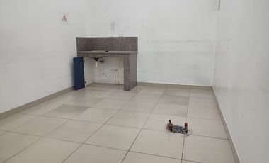 Local Comercial de alquiler en el Centro Comercial Big Outlets, 190 m2.