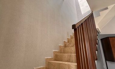 RENTA DE CASA EN HACIENDA VALBUENA ZONA NORTE