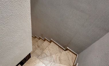 RENTA DE CASA EN HACIENDA VALBUENA ZONA NORTE