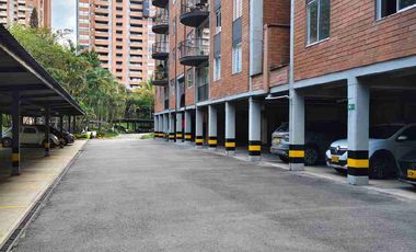 Venta de apto en Poblado sector la Visitación
