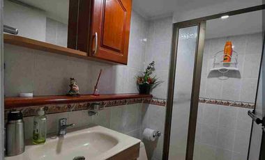 Venta de apto en Poblado sector la Visitación