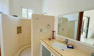 CASA A POCOS METROS DE PLAYA. BARRA DE POTOSÍ, GUERRERO.