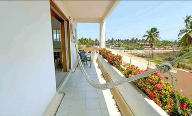 CASA A POCOS METROS DE PLAYA. BARRA DE POTOSÍ, GUERRERO.