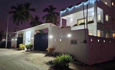 CASA A POCOS METROS DE PLAYA. BARRA DE POTOSÍ, GUERRERO.