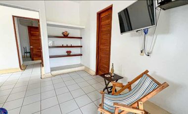 CASA A POCOS METROS DE PLAYA. BARRA DE POTOSÍ, GUERRERO.