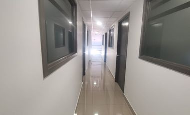 OFICINA COWORKING EN RENTA EN PLAZA CUMBRES