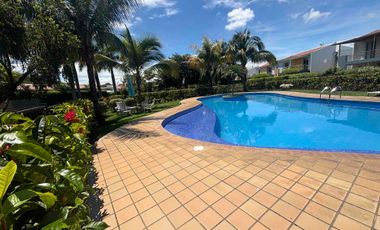 se alquila casa de un piso, el castillo