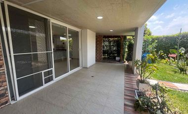 se alquila casa de un piso, el castillo