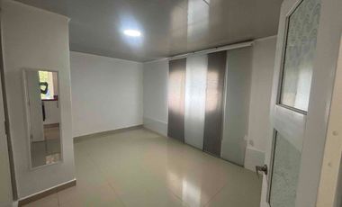 se alquila casa de un piso, el castillo