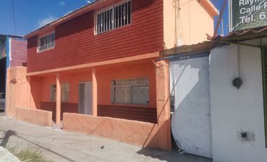 CASA HABILITADA PARA OFICINAS SOBRE AVE. PRINCIPAL EN  COL PANAMERICANA