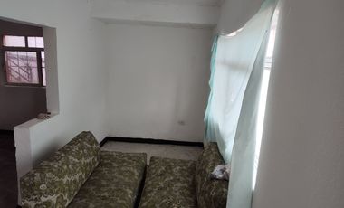 CASA HABILITADA PARA OFICINAS SOBRE AVE. PRINCIPAL EN  COL PANAMERICANA