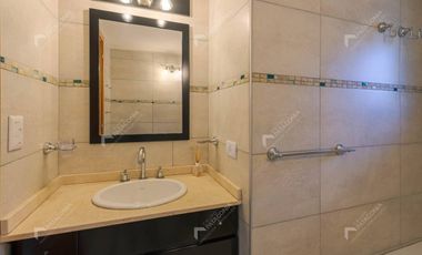 🟠Casa En Venta En San Martín De Los Andes A 300 Metros De La Costanera Del Lago Lacar🔵