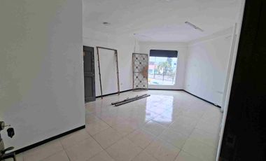 LOCAL/OFICINA EN CC ALBOCENTRO 4