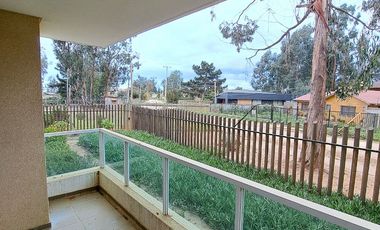 SINCRÓNICA PROPIEDADES ARRIENDA POR AÑO CORRIDO! HERMOSO DEPARTAMENTO EN EXCLUSIVO CONDOMINIO DE ALGARROBO