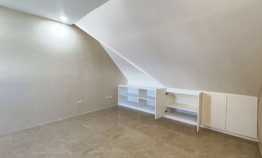 15M 3 Storey Townhouse w/Attic Near OB Montessori For Sale in Sta Ana Manila LSS