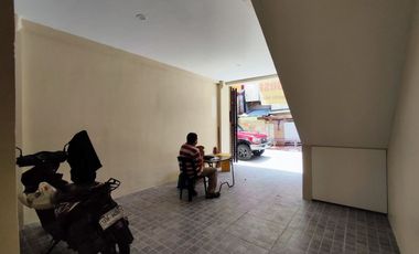 15M 3 Storey Townhouse w/Attic Near OB Montessori For Sale in Sta Ana Manila LSS