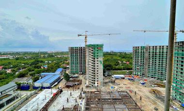 FURNISHED 1 BEDROOM CONDO