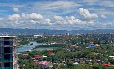 FURNISHED 1 BEDROOM CONDO