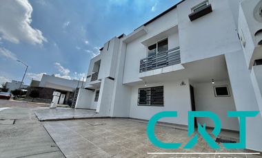 CASA EN RENTA I PORTON DEL VALLE RESIDENCIAL I MODELO GRANDE I OPCION A 4 HABITACIONES I BAÑO EN PLANTA BAJA  I ACCESO CONTROLADO I AREAS VERDES