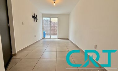 CASA EN RENTA I PORTON DEL VALLE RESIDENCIAL I MODELO GRANDE I OPCION A 4 HABITACIONES I BAÑO EN PLANTA BAJA  I ACCESO CONTROLADO I AREAS VERDES