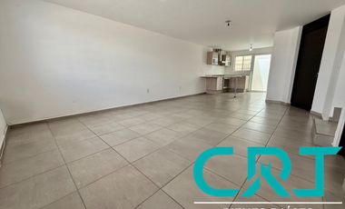 CASA EN RENTA I PORTON DEL VALLE RESIDENCIAL I MODELO GRANDE I OPCION A 4 HABITACIONES I BAÑO EN PLANTA BAJA  I ACCESO CONTROLADO I AREAS VERDES