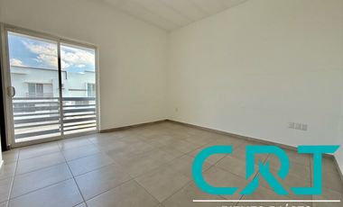 CASA EN RENTA I PORTON DEL VALLE RESIDENCIAL I MODELO GRANDE I OPCION A 4 HABITACIONES I BAÑO EN PLANTA BAJA  I ACCESO CONTROLADO I AREAS VERDES