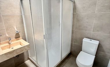 CASA EN RENTA I PORTON DEL VALLE RESIDENCIAL I MODELO GRANDE I OPCION A 4 HABITACIONES I BAÑO EN PLANTA BAJA  I ACCESO CONTROLADO I AREAS VERDES