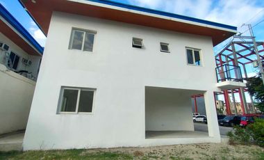 9M 2 Storey Townhouse with 24/7 Security Near Robinson's Francis For Sale in Maysilo Malabon City  LSS