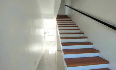 9M 2 Storey Townhouse with 24/7 Security Near Robinson's Francis For Sale in Maysilo Malabon City  LSS