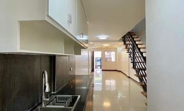 18M RFO 3 Storey Townhouse with Roofdeck in San Antonio Makati For Sale LSS