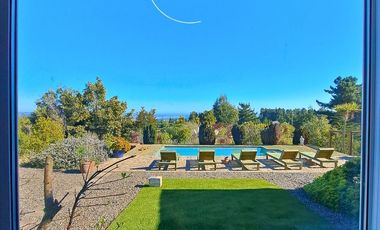 SINCRONICA PROPIEDADES ARRIENDA MARAVILLOSA PARCELA  CON VISTA AL MAR EN EXCLUSIVO CONDOMINIO DE TUNQUEN