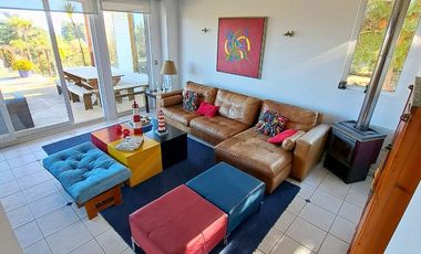 SINCRONICA PROPIEDADES ARRIENDA MARAVILLOSA PARCELA  CON VISTA AL MAR EN EXCLUSIVO CONDOMINIO DE TUNQUEN