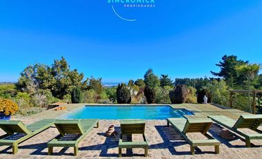 SINCRONICA PROPIEDADES ARRIENDA MARAVILLOSA PARCELA  CON VISTA AL MAR EN EXCLUSIVO CONDOMINIO DE TUNQUEN