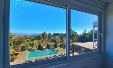 SINCRONICA PROPIEDADES ARRIENDA MARAVILLOSA PARCELA  CON VISTA AL MAR EN EXCLUSIVO CONDOMINIO DE TUNQUEN