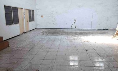 Disewakan rumah di Sukomanunggal Jaya, bisa untuk usaha