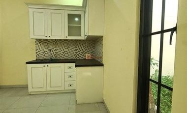 Jual Rumah Modern 2 Lantai Kondisi Lingkungan Nyaman Di Kemanggisan