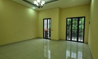 Jual Rumah Modern 2 Lantai Kondisi Lingkungan Nyaman Di Kemanggisan