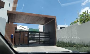 OPORTUNIDAD Única, departamento premium en Milenio III en VENTA, excelente vista, 2 cajones de estacionamiento.