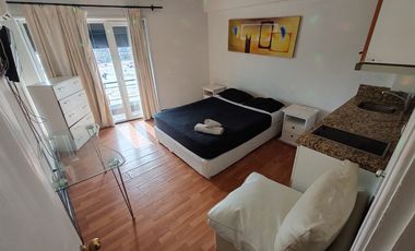 Edificio Histórico De 6 Pisos En El Corazón De Santiago