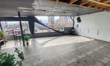 Edificio Histórico De 6 Pisos En El Corazón De Santiago