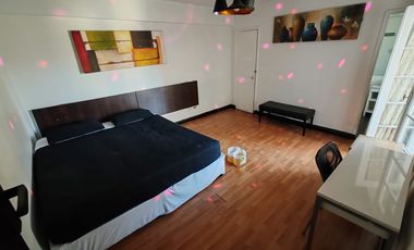 Edificio Histórico De 6 Pisos En El Corazón De Santiago