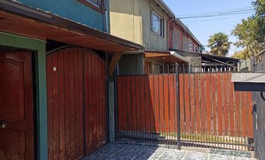 VENTA CASA DOS PISOS, SAN BERNARDO.