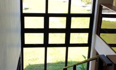 FOR SALE or LEASE: 5 Bedrooms House in Lindenwood Residences (Susana Heights), Muntinlupa City