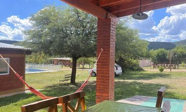 Complejo de 3 cabañas en San Lorenzo, Córdoba.