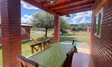Complejo de 3 cabañas en San Lorenzo, Córdoba.