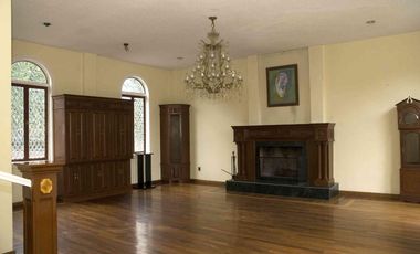 Se Vende Residencia - Club Hípico Carretera Federal Mexico - Cuernavaca