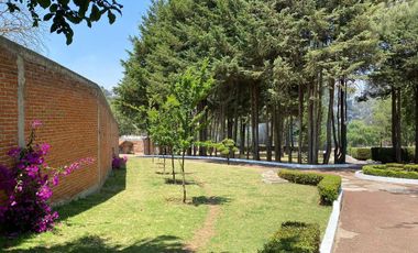 Se Vende Residencia - Club Hípico Carretera Federal Mexico - Cuernavaca