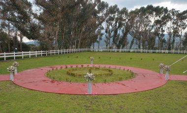 Se Vende Residencia - Club Hípico Carretera Federal Mexico - Cuernavaca