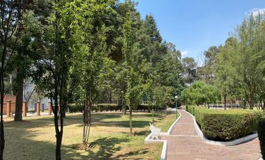 Se Vende Residencia - Club Hípico Carretera Federal Mexico - Cuernavaca