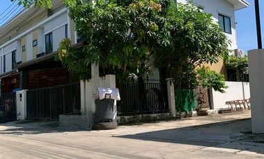 ขายถูกมาก!! ทาวน์เฮาส์ 2 ชั้น หลังมุม พื้นที่ 28.7 ตรว. 4 ห้องนอน 2 ห้องน้ำ 2 จอด หมุ่บ้าน เดอะ โมดิช ราชพฤกษ์ – กาญจนาภิเษก